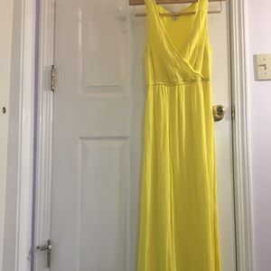 Yellow long old navy sundress 💛